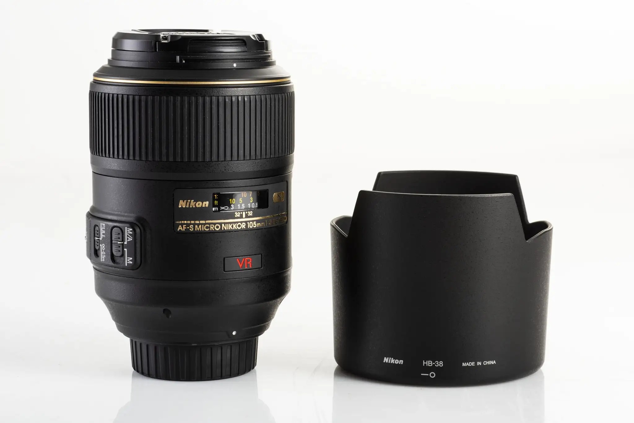 nikon 105mm vr avec paresoleil